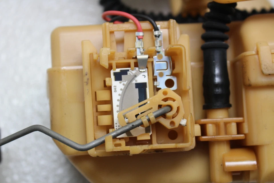 Bomba de gas combustible Honda Goldwing 1800 GL1800 2001-2005 Foto 4 de 4