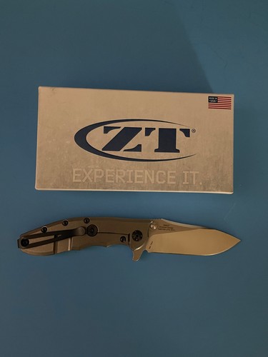 Zero Tolerance 0562TI Pocketknife - Gray