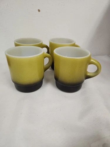 Vintage Fire King Anchor Hocking Stacable Mugs (4) Green Black