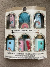 Modern Expressions Ultimate Body Care Set Vegan Friendly Formula/Bath Pouf New!