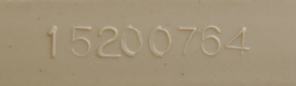 Placa de desgaste del umbral de la puerta de escotilla trasera GM Tahoe Suburban Yukon 2007-2014 15931758 Foto 3 de 4