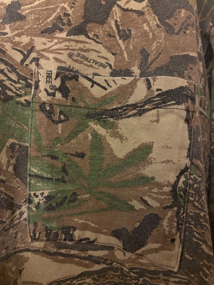 Vintage RealTree Camo Long Sleeve Shirt Size Medium - Image 3 of 4