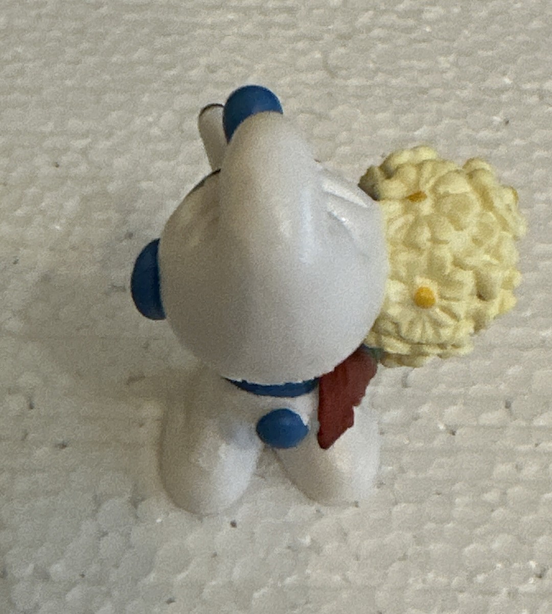 Figurine Schleich Schtroumpf Malade Au Bouquet De Fleur - Réf. 20752 - Neuf - Collection