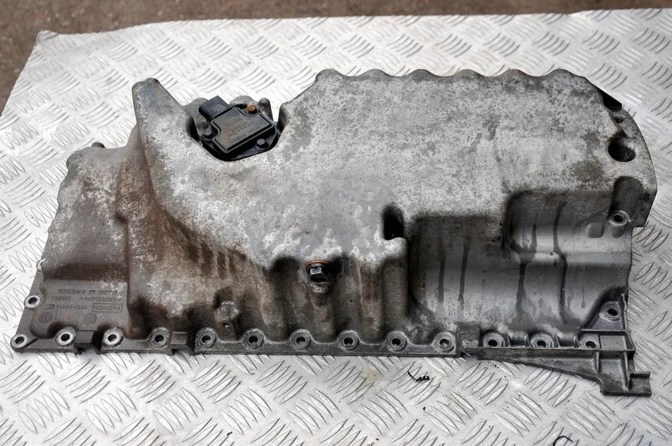 Land Rover Freelander 2 3.2 I6 petrol 171KW oil sump 6G9N-6C798-AE - Image 2 of 4