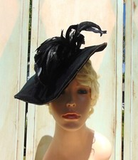 NOS Victor VTG 40s Black Velveteen Tilt Hat Iridescent Feathers