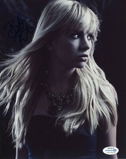 Britt Robertson Secret Circle Autographed Signed 8x10 Photo ACOA