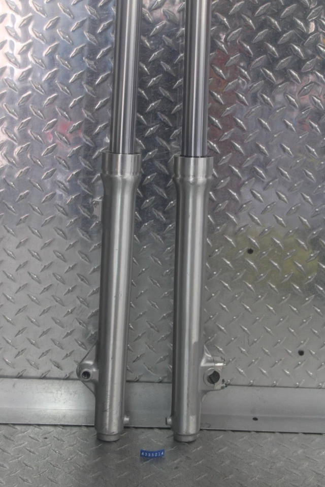 Juego de horquillas delanteras Honda XR200R 1996 51480-KT0-315 51580-KT0-315 Foto 3 de 4