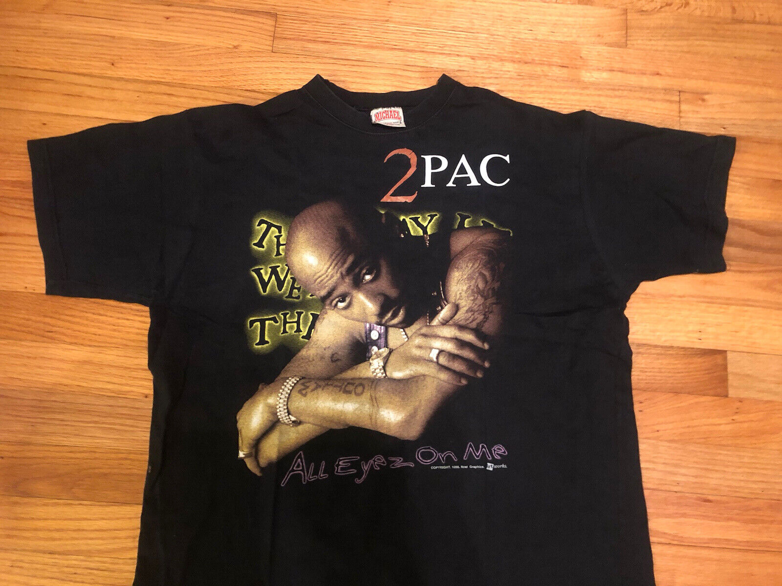 Vintage Tupac All Eyez On Me Rap Tee 1998 size XL - Gem