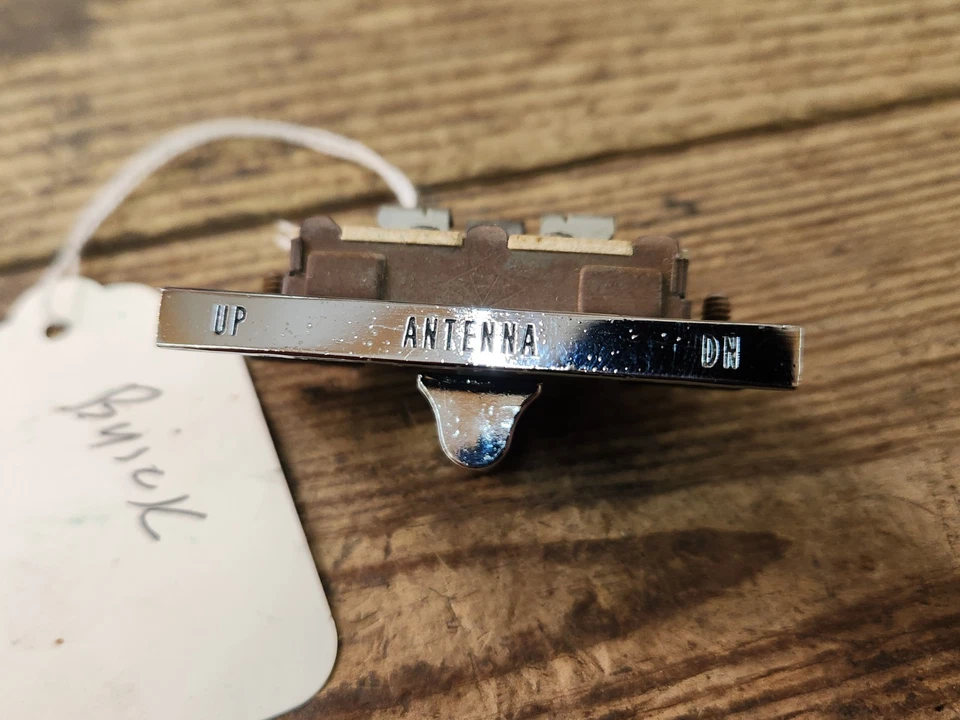 Interruptor de antena de alimentación Buick Wildcat LeSabre Electra 225 1966 1967 OEM GM Foto 2 de 4