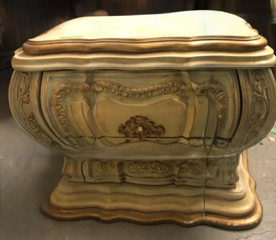 Louis XVI Madame Pompadour King Size Bedroom Set 5 Piece Set - Image 2 of 4