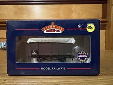 BACHMANN 38-075 SR 12 TON PLYWOOD SIDE VENT VAN MINT BOXED