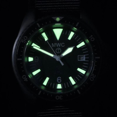 MWC 300M Quartz Military Stainless Steel Divers Watch NSN 6645-99