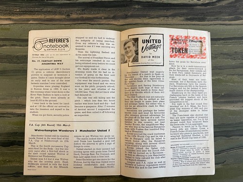 Manchester United v Fulham, Division 1, 1964/65 - Picture 3 of 4