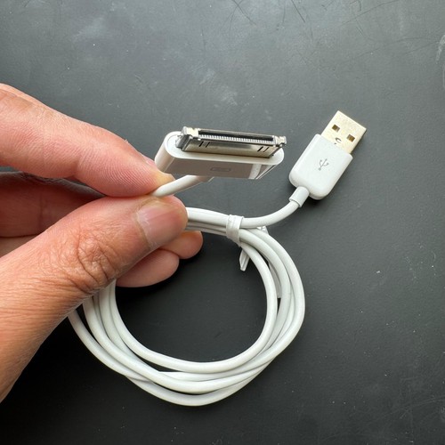 Genuine APPLE 30 Pin to USB 1m Cable MA591G/C iPod iPad 1/2/3 iPhone 3/4 Used - Picture 3 of 4