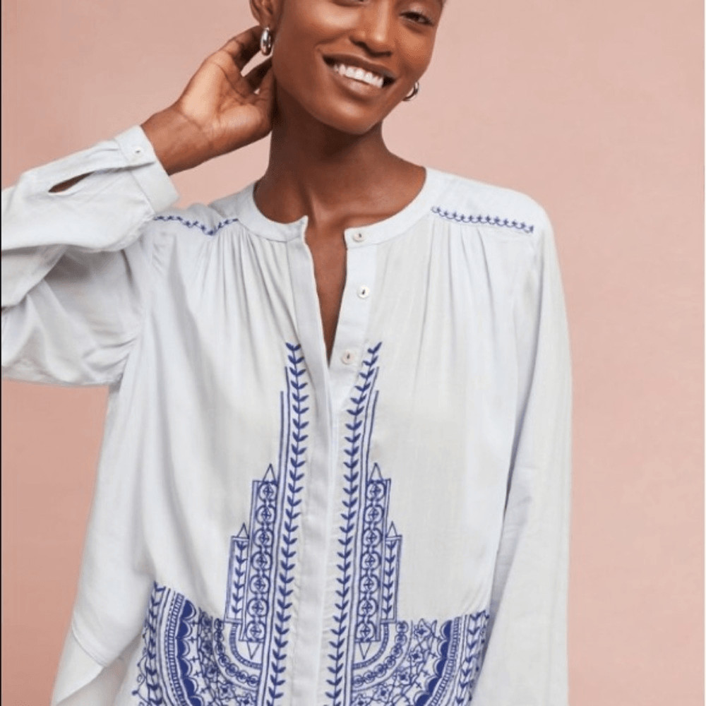 Anthropologie Akemi + Kin Iris Embroidered Buttondown Blouse NWT Medium image 5