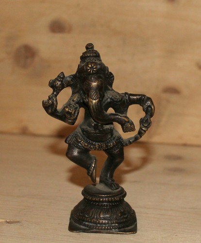 Vintage hand made small bronze Ganesh Hindu deity figurine elephant god - Picture 8 of 12