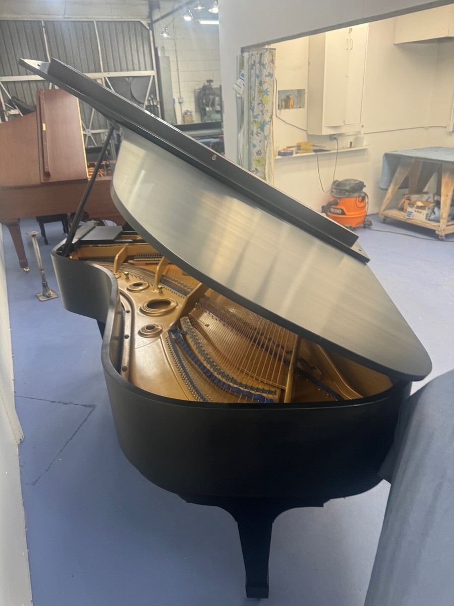 Kawai KG-5D Grand Piano 6'8