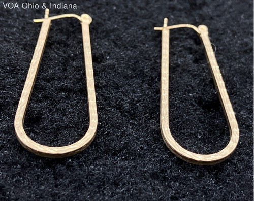 10k Yellow Gold Elongated Hoop Earrings Diamond Cut For Sparkle ! 1.5" - Picture 6 of 9