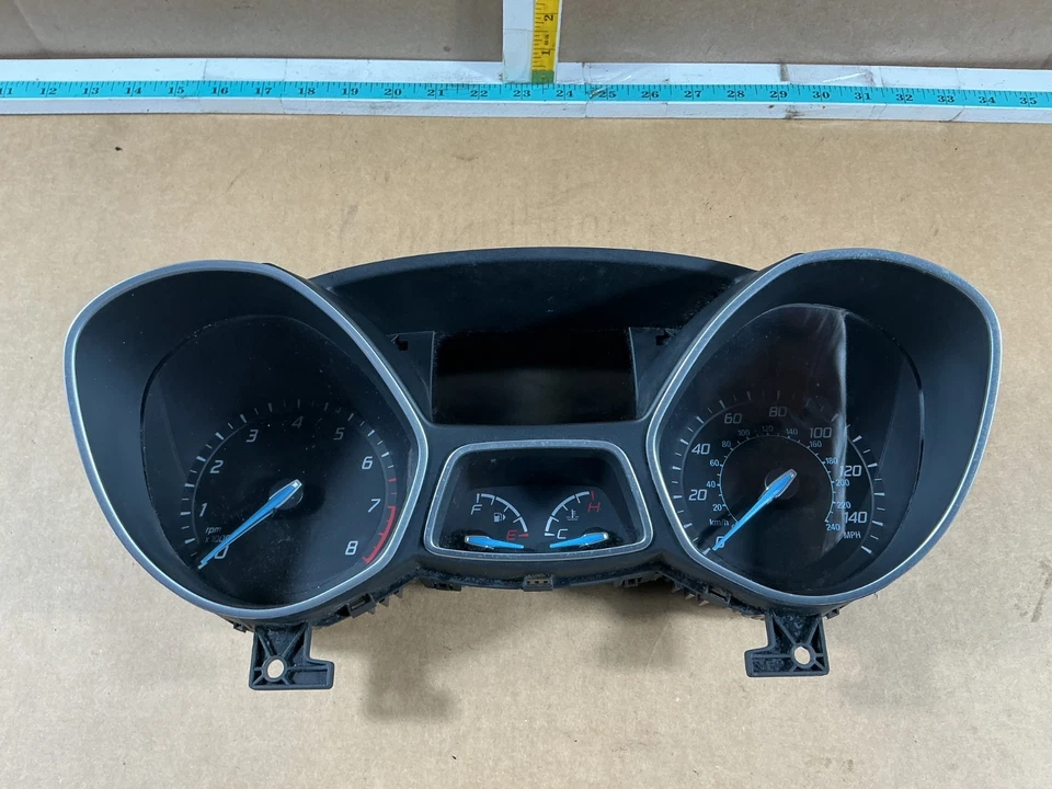 2013-2014年福特福克斯速度计仪表组里程未知 — 第 2/4 张图片