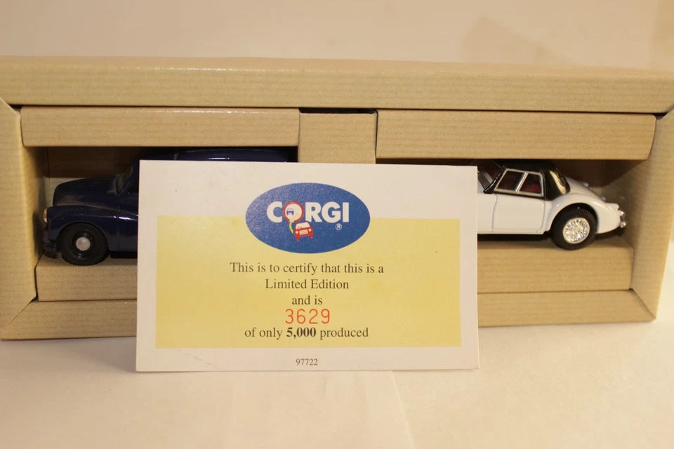 1993 Boxed Mattel Corgi 97722 South Wales Police Set Limited Edition - Image 3 of 4