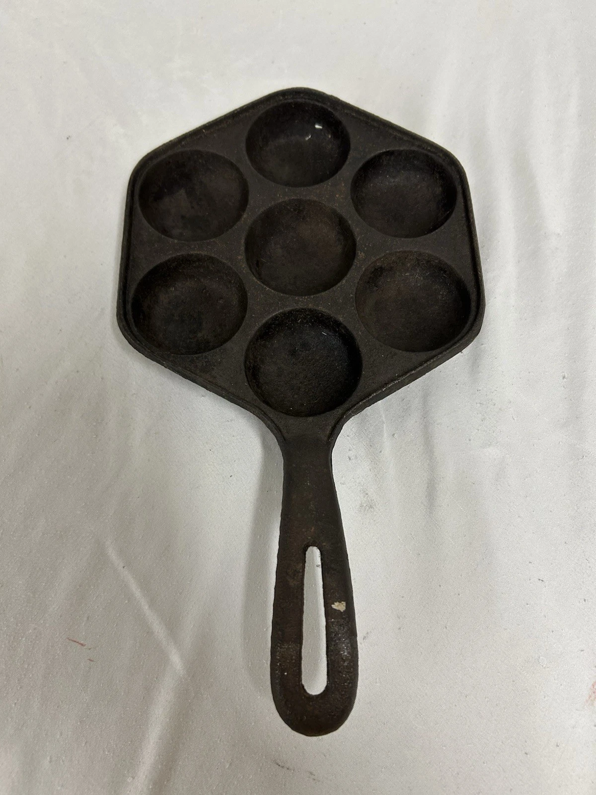 Vintage Unmarked Cast Iron Danish Aebleskiver Pan Cupcakes Muffins 7 slots 11.5”