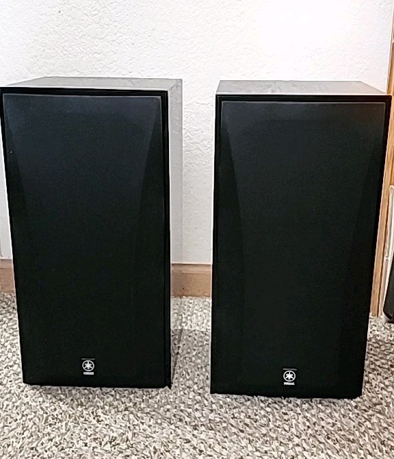 Yamaha NS-AP4400M 3-Way Surround Main Bookshelf Floor Black Set Of