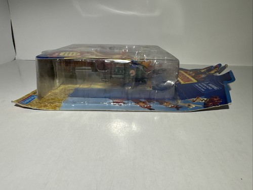 Rocky with Spy Scope & Communications Pack 2000 with Chicken Run Grappling Hook - Picture 3 of 13