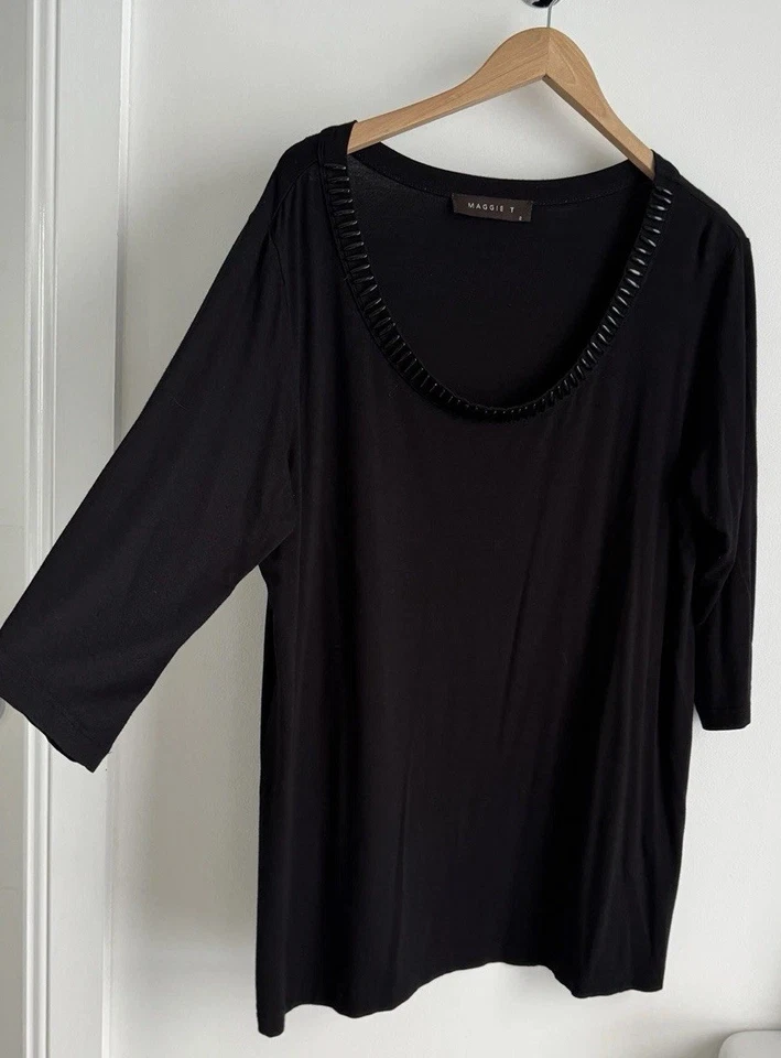 MAGGIE T Designer Plus Size 2 18 - 20 black Beaded Short Sleeve Blouse top