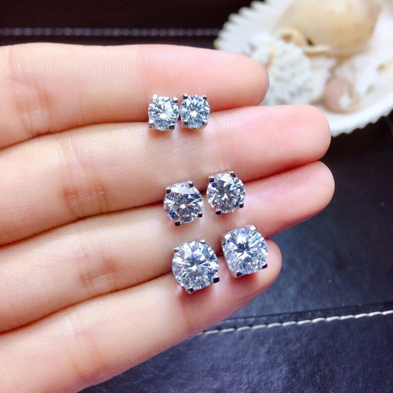 Natural Moissanite Ear Studs 0.5 1 2 3 Ctw Moissanite Stud