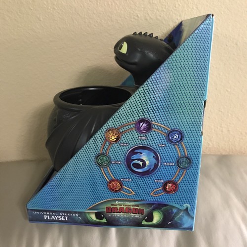 NEW Universal Dreamworks How To Train Your Dragon 3 Toothless Light Fury Playset - Picture 4 of 4