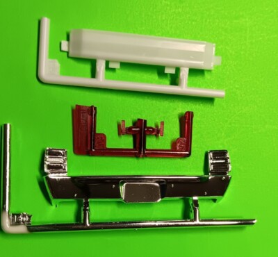 Revell 68 1968 Dodge Dart 1/25 426 Hemi Rear Bumper Tail Lights Valance 85-4217 