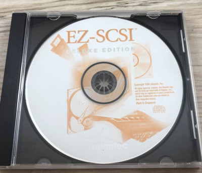 ADAPTEC EZ-SCSI Deluxe Edition Version 5.0 ( CD-ROM )