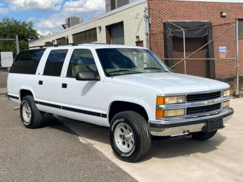 1999 Chevrolet Suburban K1500 LS MARK III 4WD 4X4 3RD ROW SEAT 83K Mls