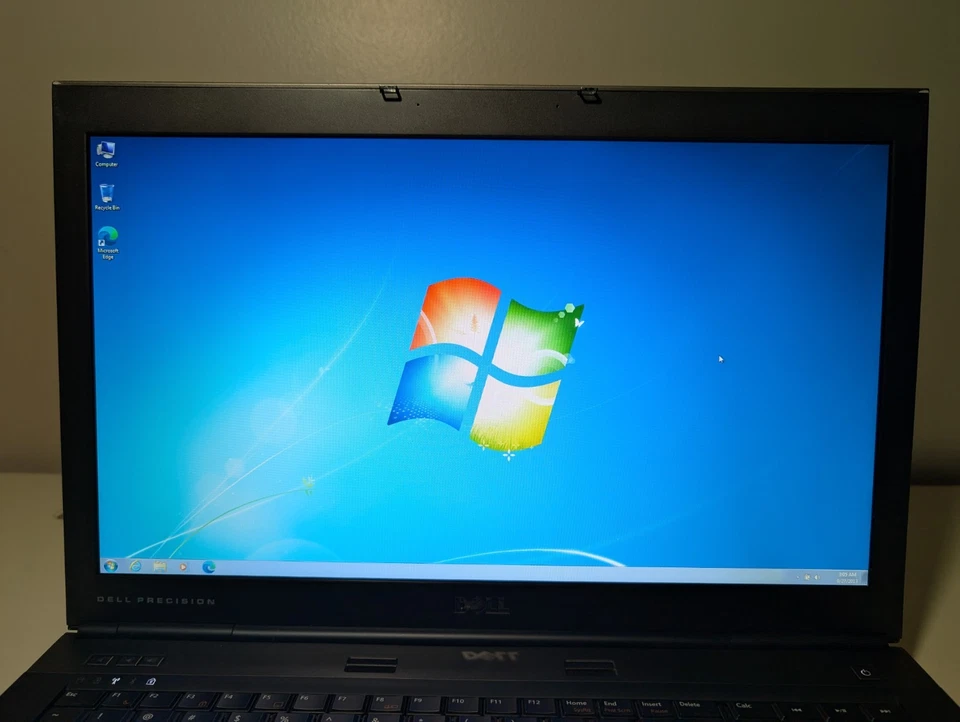 17" Dell Precision M6600 — i7-2640 • 16GB • 256GB SSD + 750GB HD • AMD, FHD, DVD - Image 2 of 4