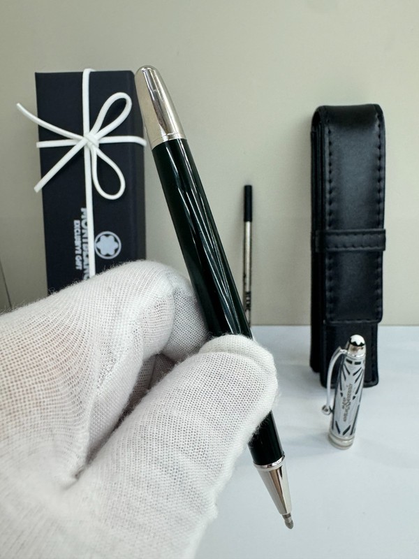 Bid MB Meisterstück The Origin Doué Rollerball & Montblanc Leather Pouch Gift.