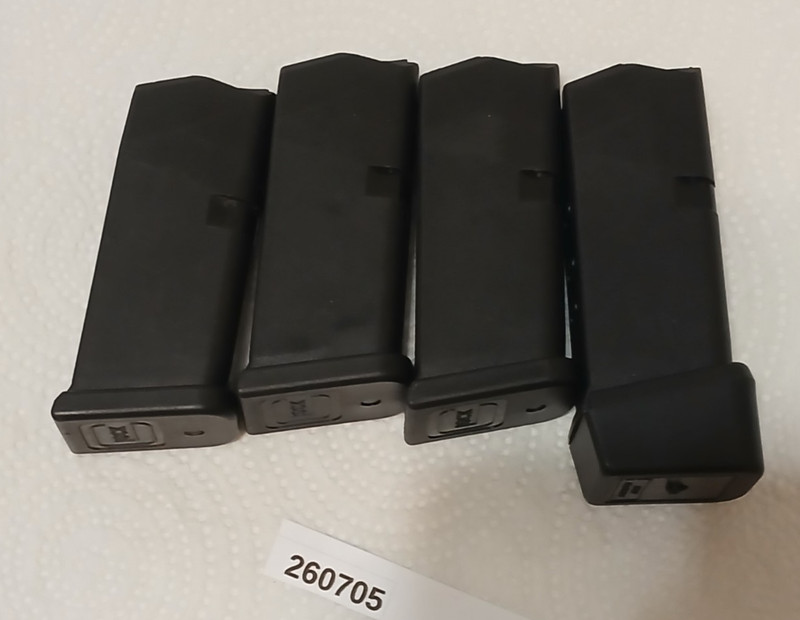 Lot of Four Factory Glock Model 27 8 Round .40 S&W Magazines   # 260705