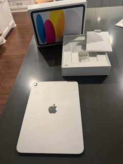 Apple iPad 11" 11th Gen A16 Chip Wi Fi Tablet 128GB Silver MD3Y4LL/A 2025 Model