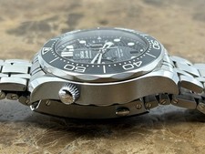 OMEGA Seamaster Diver 300M Chronograph 44mm Automatic Black Dial Box Papers 9