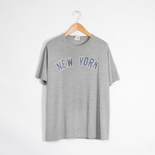 Vintage Y2K New York Yankees Derek Jeter T Shirt Mens Large - Distressed Gray
