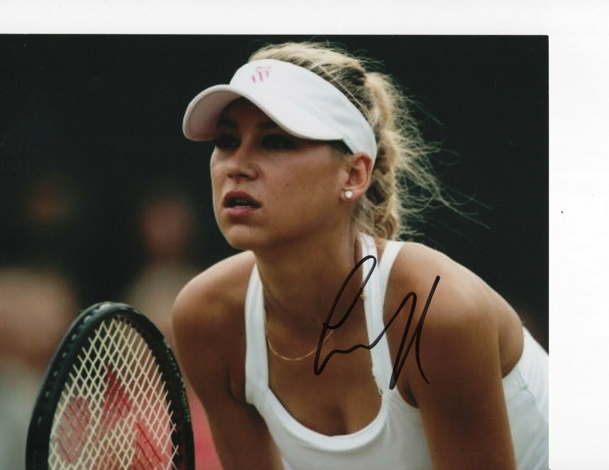 TENNIS LEGEND ANNA KOURNIKOVA SIGNED SUPER HOT 8X10 | eBay