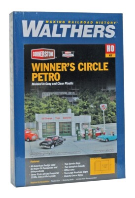 Walthers Cornerstone (HO) 933-3479 Winner's Circle Petro Kit - NIB