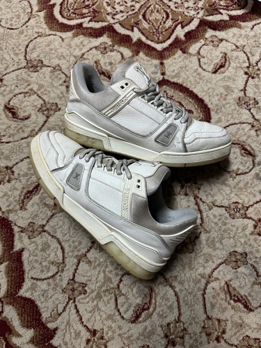 Louis Vuitton Trainer Sneaker Neutral