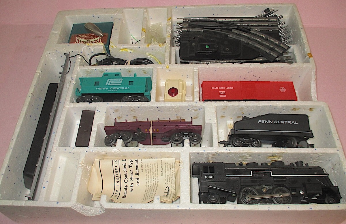 Marx 51350 Big Rail Work Train Set w/1666 Smoking Loco+Cars+Track+