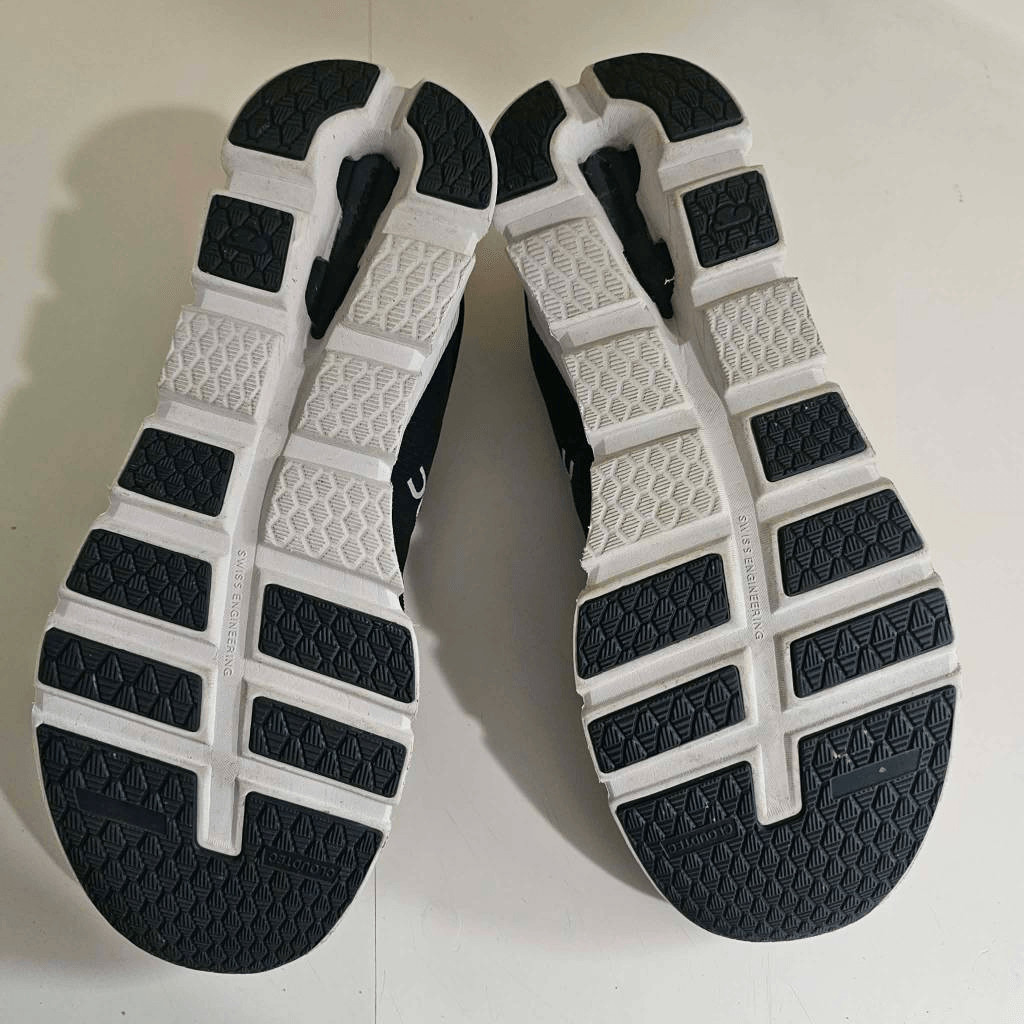 On Cloud runner Esclipse - image 2