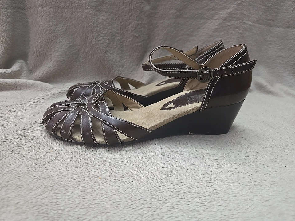 Mudd Dellie Vintage 90s Wedges Womans Size 8 Brown Strappy Sandles Y2K - Image 4 of 4