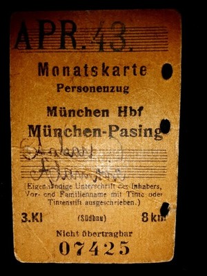 Fahrkarte 3. Klasse   Arbeitermonatskarte München Hbf April 1943