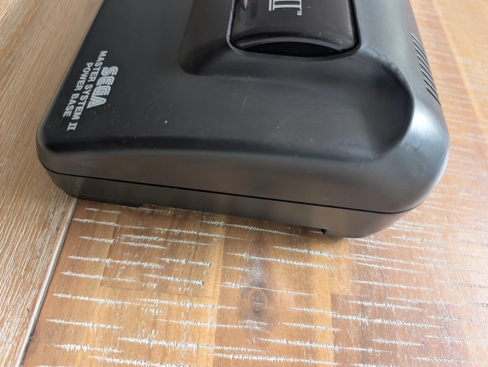 Sega Master System II Console Bundle Controller, 4 Games, Original Cables Tested - Image 4 of 4