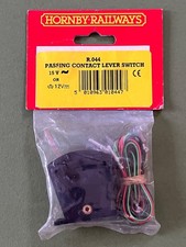 OO Hornby mint R044 Black passing contact switch with wires  for use with points