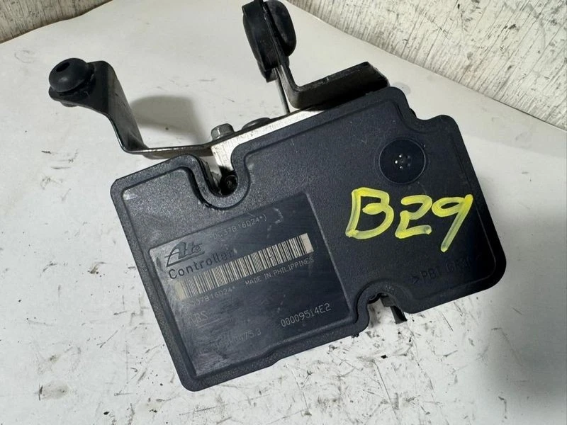 2006-2010 Mazda 5 ABS Brake Pump Module w/o Dynamic Stability Control OEM Tested - Imagem 3 de 4