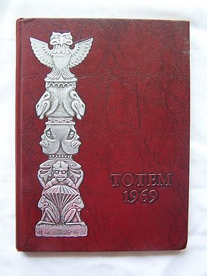 1969 BIG FOOT HIGH SCHOOL YEARBOOK WALWORTH, WISCONSIN  TOTEM